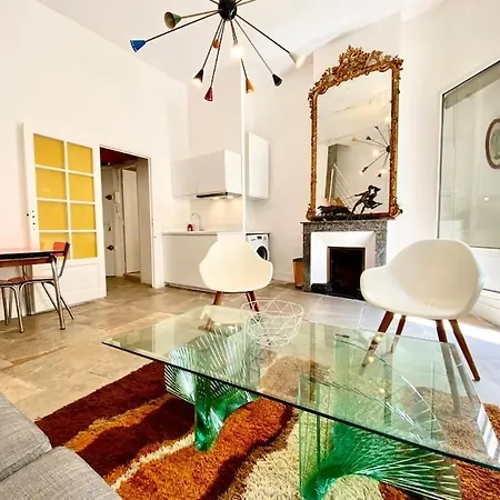 Beautiful Duplex Historic Center Air Conditioning Apartment *