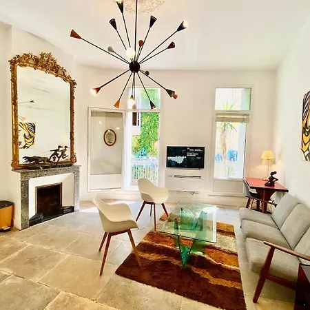 Beautiful Duplex Historic Center Air Conditioning Apartment *