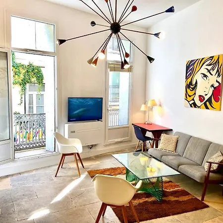 Beautiful Duplex Historic Center Air Conditioning アパート モンペリエ
