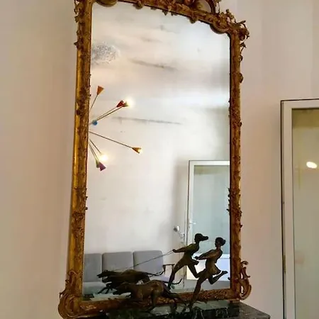 Beautiful Duplex Historic Center Air Conditioning アパート *
